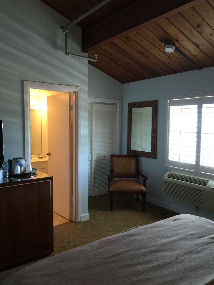 Rhumcay Beach Resort And Grille Fort Pierce Bagian luar foto
