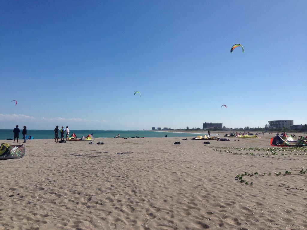 Rhumcay Beach Resort And Grille Fort Pierce Bagian luar foto