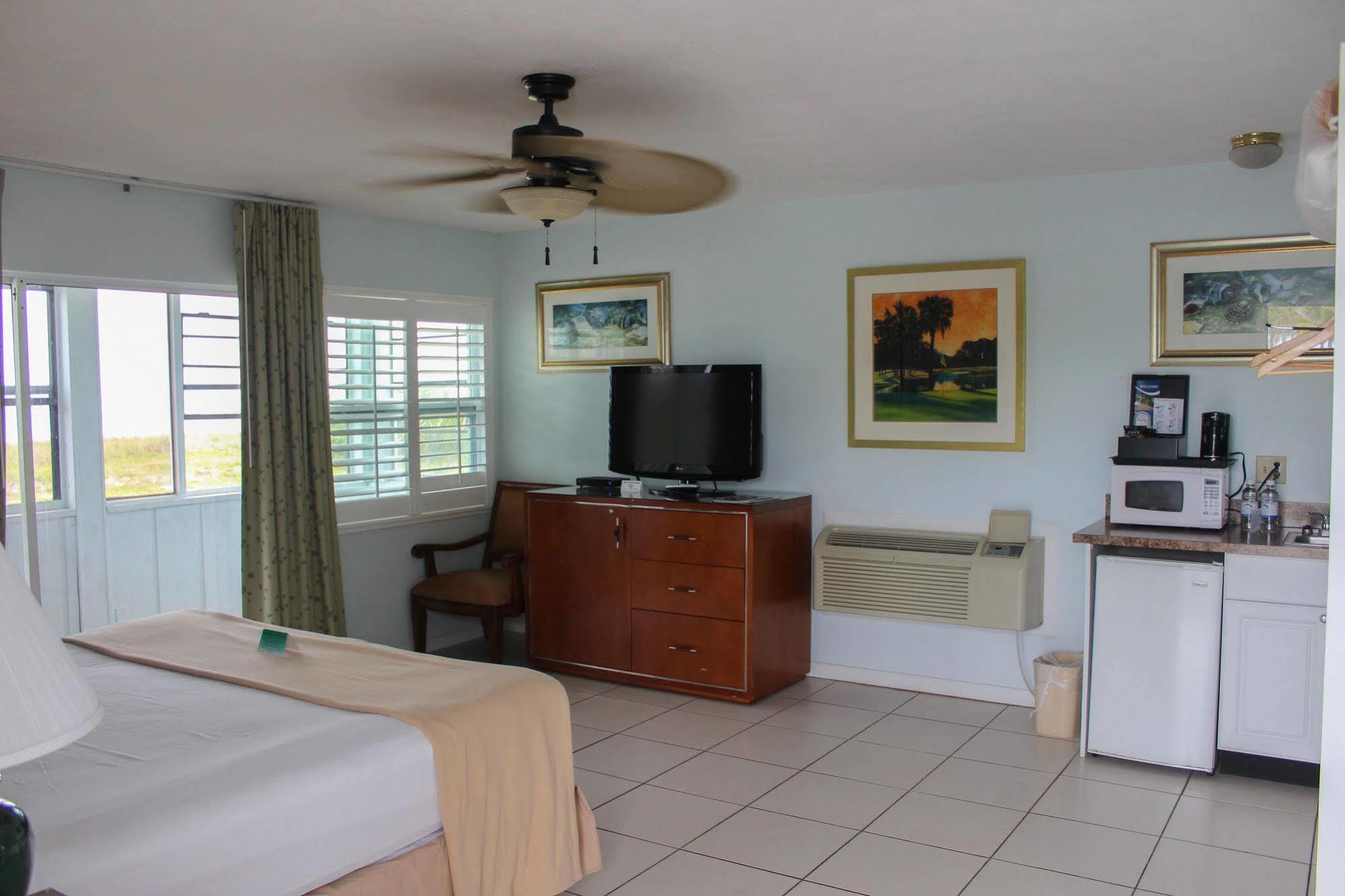 Rhumcay Beach Resort And Grille Fort Pierce Bagian luar foto