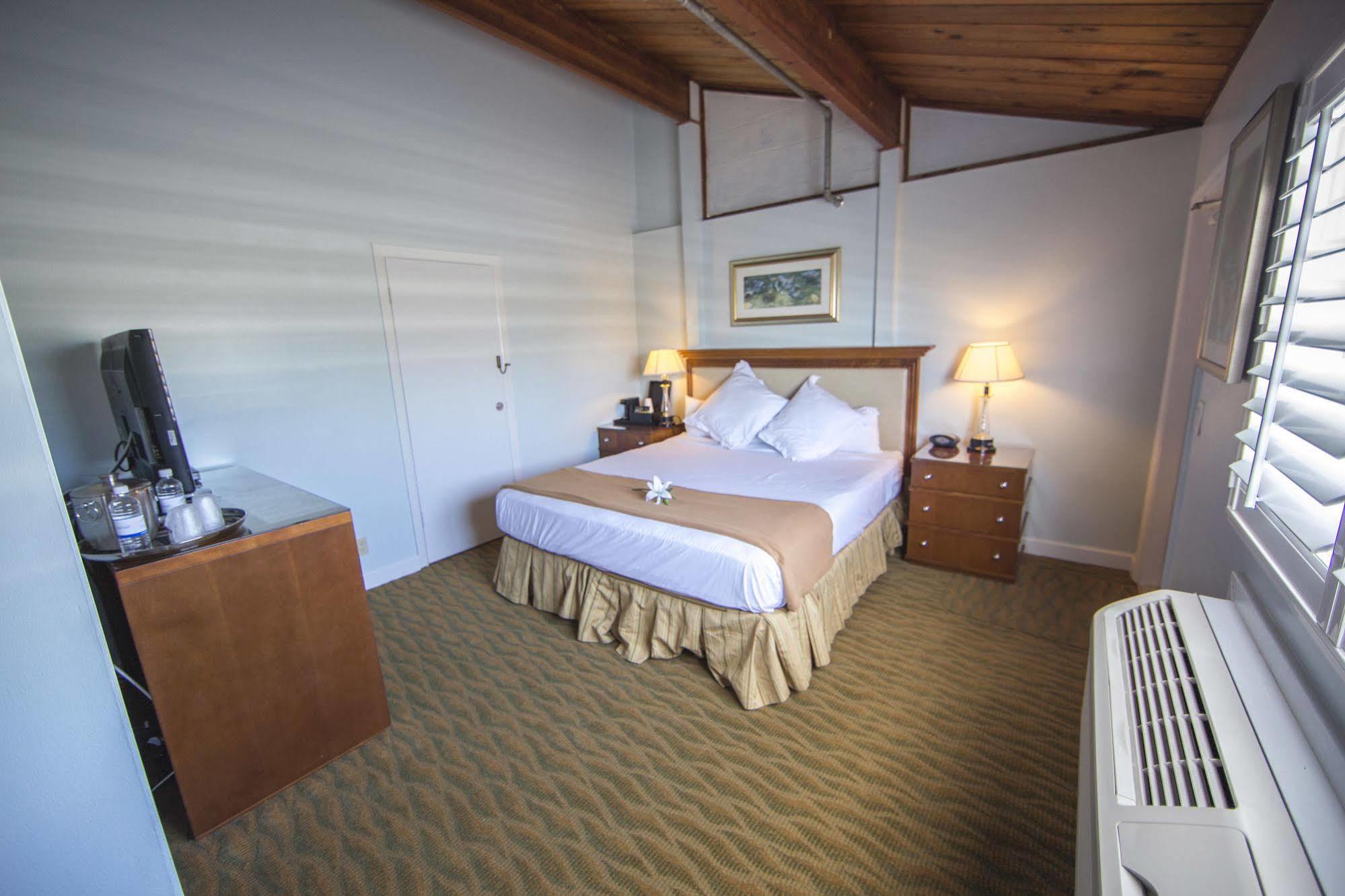 Rhumcay Beach Resort And Grille Fort Pierce Bagian luar foto
